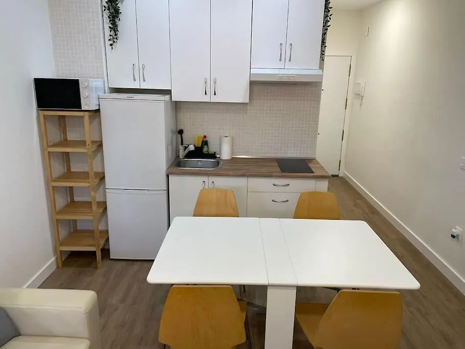 Precioso Estudio Recien Reformado Con Piscina. Apartamento Torremolinos España